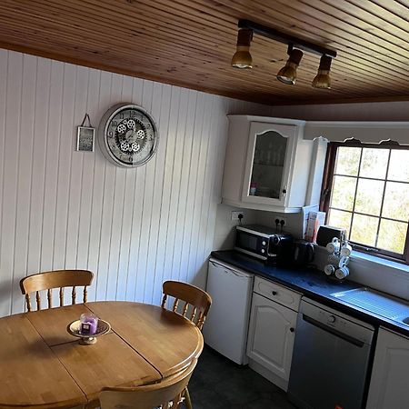 Cosy Lakeside Chalet With Option To Add Private Hot Tub Duneena Exterior photo